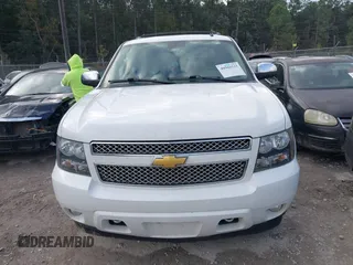 2013 Chevrolet Tahoe LT с VIN 1GNSCBE06DR210891, выставлен на аукционе IAAI как лот 40966533 с пробегом 133 725 миль миль и . История ставок и продаж доступна на DreamBid. Изображение 13.