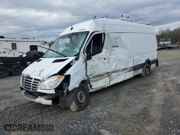 2013 Freightliner Sprinter with VIN WDYPE8CC2D5781458, listed as a Copart auction lot 80433514 with Not Provided miles and Salvage Title. Bid and sale history available at DreamBid. Image 1.