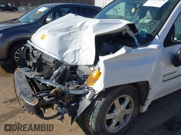 2006 GMC Envoy SLT with VIN 1GKDT13S962320043, listed as a IAAI auction lot 41834076 with 1 mi miles. Bid and sale history available at carsss.com. Image 13.