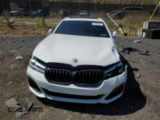 2021 BMW 5 Series 530i xDrive with VIN WBA13BJ02MWX13746, listed as a Copart auction lot 52088975 with Not Provided miles and Clean Title. Bid and sale history available at carsss.com. Image 5.