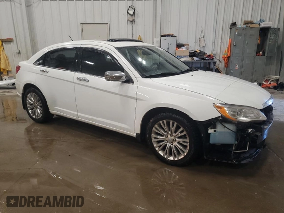 2012 Chrysler 200 Limited with VIN 1C3CCBCG5CN264108, listed as a Copart auction lot 55779105 with 131,300 mi miles and Clean Title. Bid and sale history available at DreamBid. Image 4.