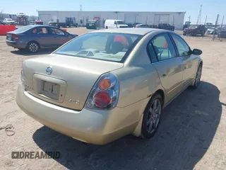 2002 Nissan Altima S with VIN 1N4AL11D62C154514, listed as a IAAI auction lot 41991610 with 175,742 mi miles. Bid and sale history available at carsss.com. Image 4.