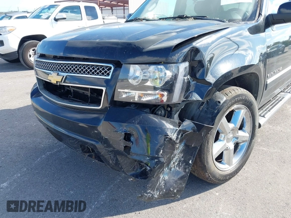 2013 Chevrolet Avalanche LTZ with VIN 3GNMCGE05DG351022, listed as a IAAI auction lot 41138090 with 197,159 mi miles and . Bid and sale history available at DreamBid. Image 6.