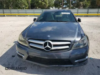 2012 Mercedes-Benz C 250 с VIN WDDGJ4HB6CF773930, выставлен на аукционе Copart как лот 62234215 с пробегом 159 787 миль миль и Чистый • Clean title. История ставок и продаж доступна на DreamBid. Изображение 5.