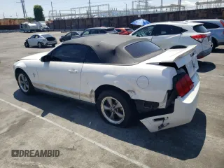 2006 Ford Mustang Standard z VIN 1ZVHT84N665237941, wystawiony jako Copart lot #55253585 z przebiegiem 171 923 mil mil oraz Szkoda całkowita • Salvage title. Historia ofert i sprzedaży dostępna na DreamBid. Obrazek 2.
