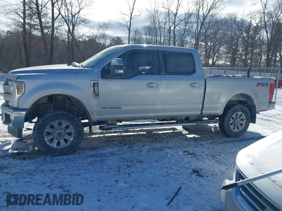 2018 Ford Super Duty F-250 SRW XL with VIN 1FT7W2BTXJEB09361, listed as a IAAI auction lot 41448071 with 73,658 mi miles. Bid and sale history available at carsss.com. Image 14.