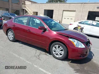 2012 Nissan Altima S z VIN 1N4AL2AP2CN501519, wystawiony jako IAAI lot #42425005 z przebiegiem 152 352 mil mil oraz . Historia ofert i sprzedaży dostępna na DreamBid. Obrazek 1.