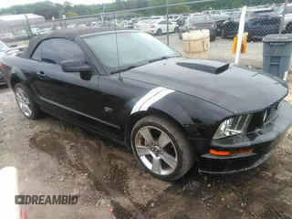 2007 Ford Mustang GT Deluxe with VIN 1ZVHT85H675258993, listed as a IAAI auction lot 42369351 with 131,247 mi miles and . Bid and sale history available at DreamBid. Image 1.