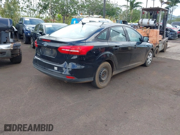 2018 Ford Focus S with VIN 1FADP3E22JL313646, listed as a IAAI auction lot 41903662 with 37,244 mi miles. Bid and sale history available at carsss.com. Image 4.
