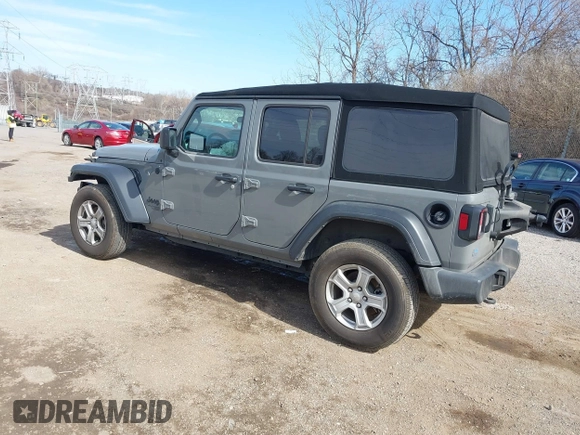 2021 Jeep Wrangler Unlimited Sport S with VIN 1C4HJXDG9MW836411, listed as a IAAI auction lot 41844148 with 17,955 mi miles. Bid and sale history available at carsss.com. Image 3.