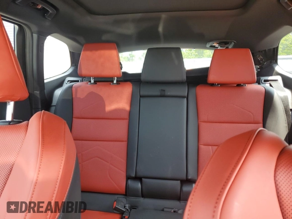 2025 BMW X1 xDrive28i z VIN WBX73EF09S5061608, wystawiony jako Copart lot #58814995 z przebiegiem 6 612 mil mil oraz Szkoda całkowita • Salvage title. Historia ofert i sprzedaży dostępna na DreamBid. Obrazek 10.