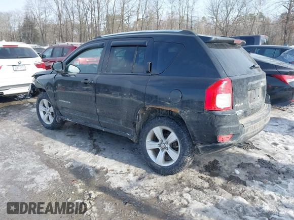 2011 Jeep Compass with VIN 1J4NF1FB8BD154545, listed as a IAAI auction lot 41624501 with 87,204 mi miles. Bid and sale history available at carsss.com. Image 3.