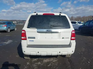 2009 Ford Escape Hybrid with VIN 1FMCU49319KC11629, listed as a IAAI auction lot 41426705 with 191,135 mi miles. Bid and sale history available at carsss.com. Image 16.