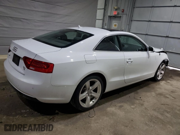 2014 Audi A5 Premium Plus z VIN WAULFAFRXEA004871, wystawiony jako Copart lot #54770755 z przebiegiem 111 836 mil mil oraz Szkoda całkowita • Salvage title. Historia ofert i sprzedaży dostępna na DreamBid. Obrazek 3.