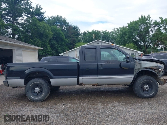 2000 Ford F-250 XL with VIN 1FTNX21L0YEB68631, listed as a IAAI auction lot 42639352 with 263,245 mi miles and . Bid and sale history available at DreamBid. Image 13.