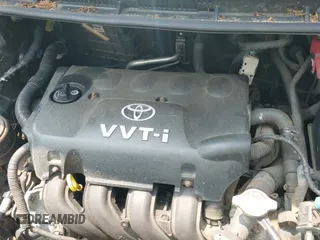 2007 Toyota Yaris z VIN JTDBT923971051240, wystawiony jako IAAI lot #42479807 z przebiegiem 240 721 mil mil oraz . Historia ofert i sprzedaży dostępna na DreamBid. Obrazek 13.