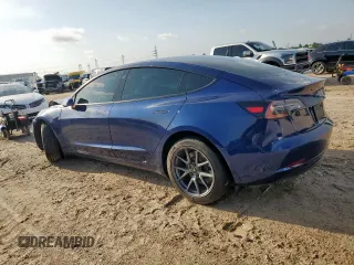2022 Tesla Model 3 z VIN 5YJ3E1EA2NF343603, wystawiony jako Copart lot #59758095 z przebiegiem 14 965 mil mil oraz Szkoda całkowita • Salvage title. Historia ofert i sprzedaży dostępna na DreamBid. Obrazek 2.