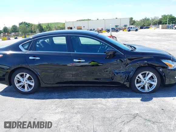 2015 Nissan Altima S with VIN 1N4AL3AP7FC288539, listed as a IAAI auction lot 42031553 with 121,050 mi miles and . Bid and sale history available at DreamBid. Image 6.
