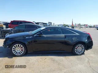 2012 Cadillac CTS z VIN 1G6DA1E30C0140824, wystawiony jako IAAI lot #42426732 z przebiegiem 132 697 mil mil oraz . Historia ofert i sprzedaży dostępna na DreamBid. Obrazek 15.