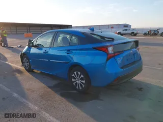 2019 Toyota Prius LE with VIN JTDL9RFU2K3013061, listed as a IAAI auction lot 41797721 with 122,721 mi miles. Bid and sale history available at carsss.com. Image 3.