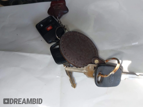 2003 Ford Excursion Limited z VIN 1FMNU43S43ED25493, wystawiony jako IAAI lot #42203333 z przebiegiem Nie podano mil oraz . Historia ofert i sprzedaży dostępna na DreamBid. Obrazek 11.