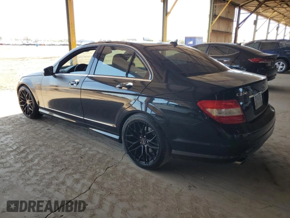 2011 Mercedes-Benz C 300 Sport z VIN WDDGF5EB1BA421247, wystawiony jako Copart lot #62767035 z przebiegiem 159 276 mil mil oraz Czysty tytuł • Clean title. Historia ofert i sprzedaży dostępna na DreamBid. Obrazek 2.