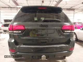 2017 Jeep Grand Cherokee Laredo with VIN 1C4RJFAG7HC886394, listed as a IAAI auction lot 40914121 with 66,895 mi miles. Bid and sale history available at carsss.com. Image 17.