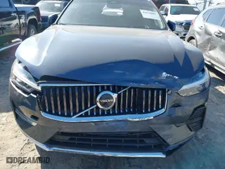 2023 Volvo XC60 Ultimate Bright Theme with VIN YV4L12DF2P1369254, listed as a IAAI auction lot 41678883 with 24,881 mi miles. Bid and sale history available at carsss.com. Image 6.