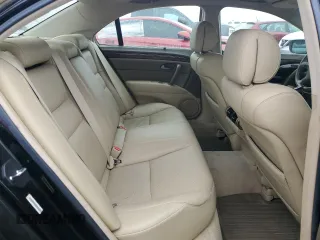 2007 Acura RL Technology z VIN JH4KB16697C002275, wystawiony jako Copart lot #82517284 z przebiegiem 200 857 mil mil oraz Czysty tytuł • Clean title. Historia ofert i sprzedaży dostępna na DreamBid. Obrazek 10.