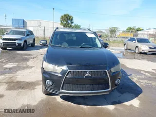 2012 Mitsubishi Outlander SE with VIN JA4AS3AW4CU004465, listed as a IAAI auction lot 41475001 with 173,736 mi miles. Bid and sale history available at carsss.com. Image 6.