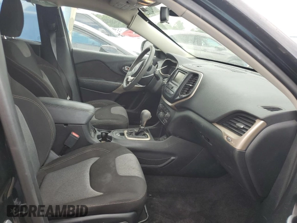 2018 Jeep Cherokee Latitude with VIN 1C4PJLCB8JD533525, listed as a Copart auction lot 60840625 with 89,011 mi miles and Salvage title. Bid and sale history available at DreamBid. Image 7.