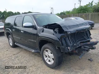 2007 Chevrolet Suburban LTZ z VIN 3GNFK16387G224495, wystawiony jako IAAI lot #42463438 z przebiegiem 190 297 mil mil oraz . Historia ofert i sprzedaży dostępna na DreamBid. Obrazek 1.