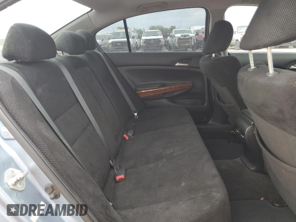 2011 Honda Accord EX z VIN 1HGCP3F77BA027015, wystawiony jako Copart lot #55160465 z przebiegiem 156 704 mil mil oraz Czysty tytuł • Clean title. Historia ofert i sprzedaży dostępna na DreamBid. Obrazek 10.
