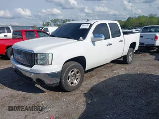 2008 GMC Sierra 1500 SLE1 z VIN 3GTEK13308G311110, wystawiony jako IAAI lot #42095136 z przebiegiem 166 626 mil mil oraz . Historia ofert i sprzedaży dostępna na DreamBid. Obrazek 17.