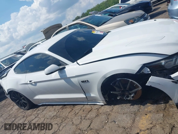 2015 Ford Mustang GT z VIN 1FA6P8CF7F5423051, wystawiony jako IAAI lot #42142850 z przebiegiem 105 879 mil mil oraz . Historia ofert i sprzedaży dostępna na DreamBid. Obrazek 13.