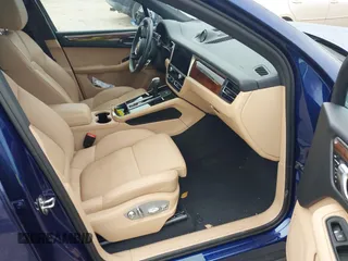 2023 Porsche Macan with VIN WP1AA2A5XPLB06079, listed as a IAAI auction lot 41399589 with 4,287 mi miles. Bid and sale history available at carsss.com. Image 5.