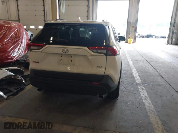 2020 Toyota RAV4 XLE Premium with VIN 2T3C1RFV1LC042163, listed as a IAAI auction lot 40672979 with 76,016 mi miles. Bid and sale history available at carsss.com. Image 17.