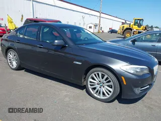 2011 BMW 5 Series 550i z VIN WBAFR9C50BC617635, wystawiony jako IAAI lot #42420690 z przebiegiem 191 352 mil mil oraz . Historia ofert i sprzedaży dostępna na DreamBid. Obrazek 1.
