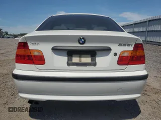 2005 BMW 3 Series 325i z VIN WBAEV33455KW18334, wystawiony jako Copart lot #57712465 z przebiegiem 157 576 mil mil oraz Szkoda całkowita • Salvage title. Historia ofert i sprzedaży dostępna na DreamBid. Obrazek 6.