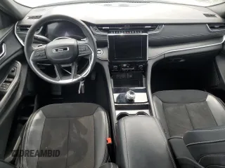 2024 Jeep Grand Cherokee Altitude with VIN 1C4RJGAG5R8546493, listed as a Copart auction lot 75140814 with 11,611 mi miles and Non repairable. Bid and sale history available at DreamBid. Image 8.