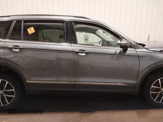 2021 Volkswagen Tiguan SE with VIN 3VV3B7AX3MM118463, listed as a IAAI auction lot 42138702 with 48,058 mi miles and . Bid and sale history available at DreamBid. Image 14.