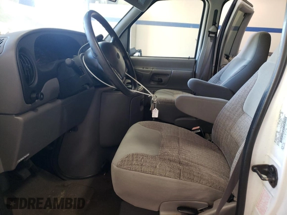 1999 Ford Econoline Passenger XL with VIN 1FBSS31L0XHB37226, listed as a Copart auction lot 46419355 with 51,209 mi miles and Clean Title. Bid and sale history available at DreamBid. Image 7.