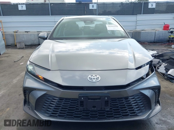 2025 Toyota Camry LE with VIN 4T1DAACK9SU511344, listed as a IAAI auction lot 41915556 with 8,079 mi miles and . Bid and sale history available at DreamBid. Image 13.