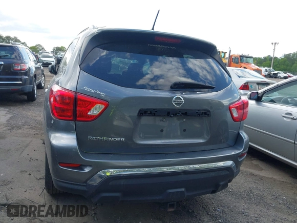 2018 Nissan Pathfinder SL with VIN 5N1DR2MN2JC641929, listed as a IAAI auction lot 42007326 with 176,024 mi miles. Bid and sale history available at carsss.com. Image 16.