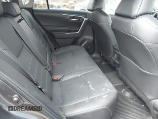2025 Toyota RAV4 XLE Premium z VIN 2T3A1RFV2SC494497, wystawiony jako IAAI lot #42028044 z przebiegiem 7 773 mil mil oraz . Historia ofert i sprzedaży dostępna na DreamBid. Obrazek 8.