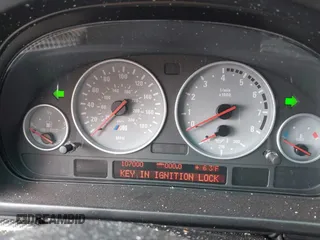 2000 BMW M5 z VIN WBSDE9349YBZ96946, wystawiony jako IAAI lot #42043141 z przebiegiem 107 000 mil mil oraz . Historia ofert i sprzedaży dostępna na DreamBid. Obrazek 7.