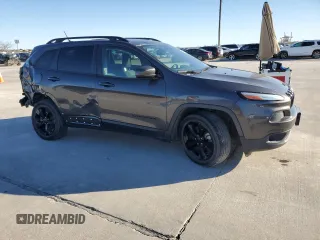 2018 Jeep Cherokee Latitude с VIN 1C4PJLCB2JD620255, выставлен на аукционе Copart как лот 86586724 с пробегом 72 798 миль миль и Списание • Salvage title. История ставок и продаж доступна на DreamBid. Изображение 4.