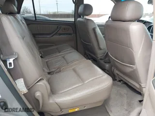 2001 Toyota Sequoia Limited with VIN 5TDBT48AX1S001532, listed as a IAAI auction lot 41543630 with 212,640 mi miles. Bid and sale history available at carsss.com. Image 8.