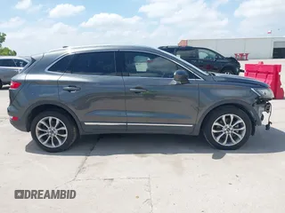 2017 Lincoln MKC Select with VIN 5LMCJ2C92HUL71237, listed as a IAAI auction lot 42436791 with 80,187 mi miles and . Bid and sale history available at DreamBid. Image 14.