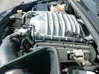 2018 Jeep Grand Cherokee Trackhawk z VIN 1C4RJFN93JC367456, wystawiony jako IAAI lot #41647444 z przebiegiem 41 732 mil mil oraz . Historia ofert i sprzedaży dostępna na DreamBid. Obrazek 19.